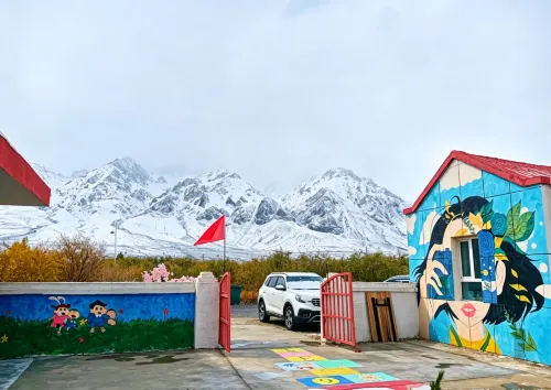 Ban shan Xue min su (Zhongba youyi road branch) - Homestays