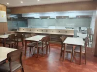 Erenhot Hehe Yueju Theme Hotel (Guomen Scenic Area) - Pet friendly
