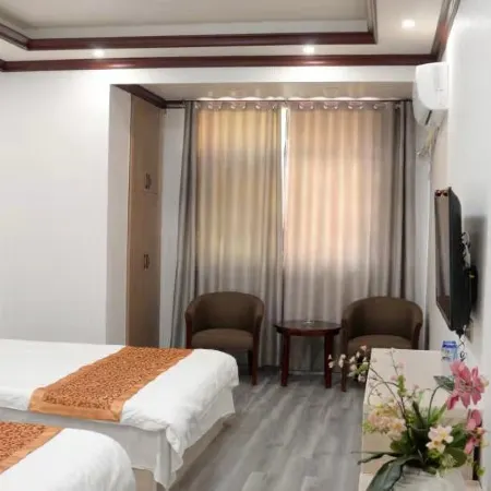 Nanfeng Fengxing Business Hotel