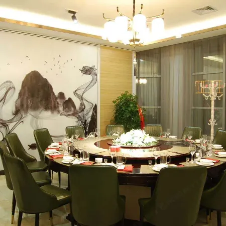Jiayu Nianhua Hotel