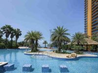 惠东万科双月湾海岸发海景酒店 - 室外游泳池
