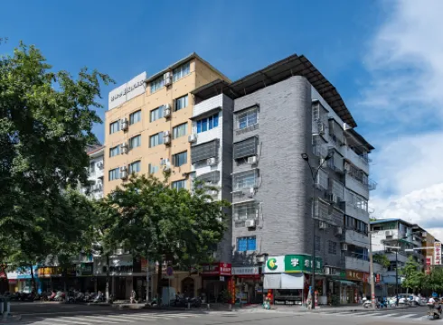 Gelin Luoman Fengqing Hotel