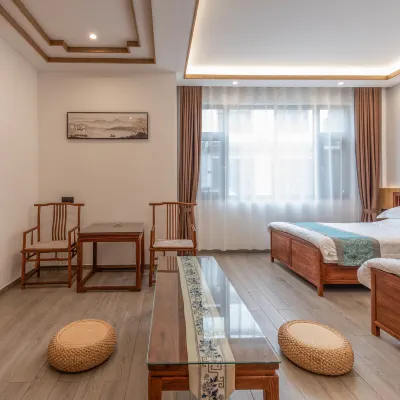 Huari Grand Hotel (Jiuhua Mountain Transfer Center) Hotels near Jiuhua Mountain