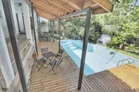 Secret Realm Qiupu Xianju Homestay - Pools