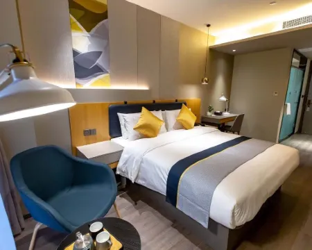 Excellent Hotel (Guanyin Airport Branch) Hotel di Suining