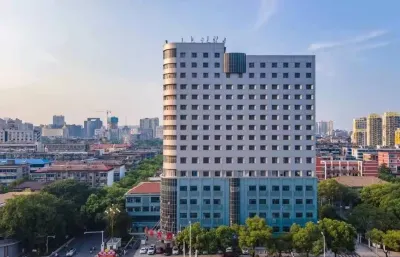 Junlai Hotel (Nanchang Bayi Square Railway Station Branch)