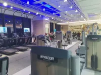 キリヤードホテル(鞍山鉄道駅市府広場) - 4つ星