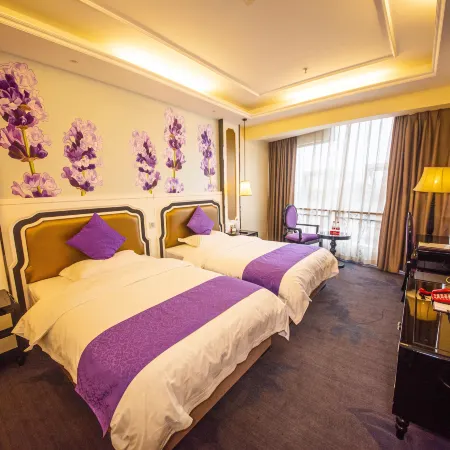 Luxian Longcheng Hotel