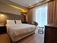 Air Boss Istanbul Airport and Fair Hotel Hotels near Bagcilar