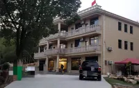 Qiujia Inn