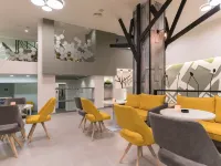 City Center Hotel Hotels near شاطئ إيلي