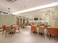 City Light Stay Hotel (Huangmei Dream City)