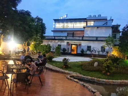 Changtai Tianzhu Qingshe B&B Отели рядом с достопримечательностью «Xiaohuang Mountain Scenic Area»