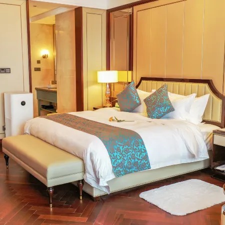 Qinjin International Hotel