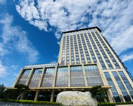 Grand  huayun hotel Hoteles en Pingdu