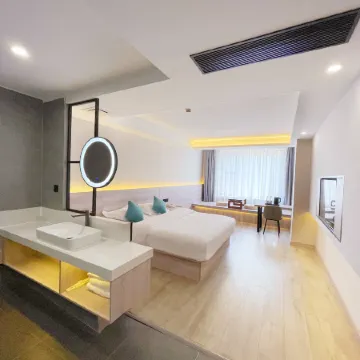 Yijia Hotel (Jiaxing Nanhu Railway Station) Отели рядом с достопримечательностью «Jinjiu Refuge»