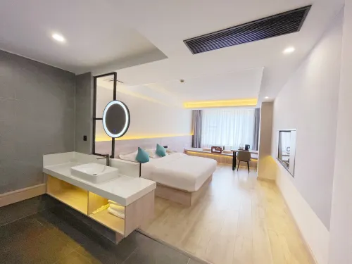 Yijia Hotel (Jiaxing Nanhu Railway Station)