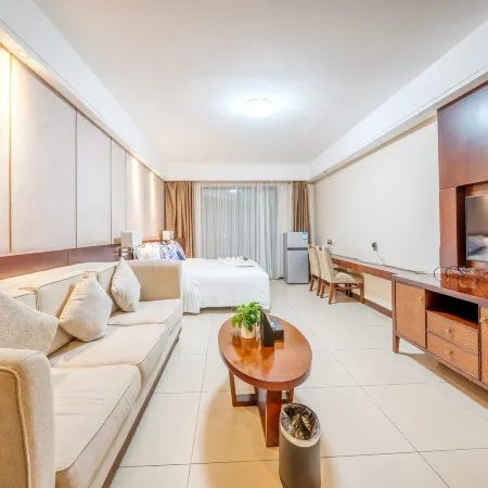 Golden Life Holiday Hotel