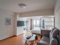 广州窝享趣公寓 - 轻奢大床房