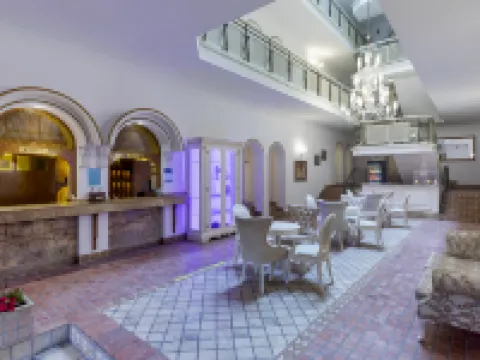 アダルヤ ポート ホテル アンタルヤのホテル