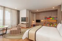 Wee light luxury hotel