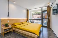 SunshineKeep Hotels in der Nähe von Temple of Universal Happiness (Pule si)