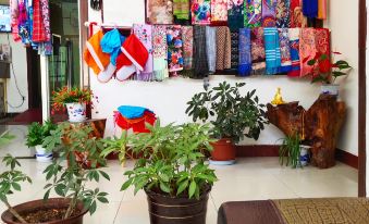 Dunhuang Mobaili Inn