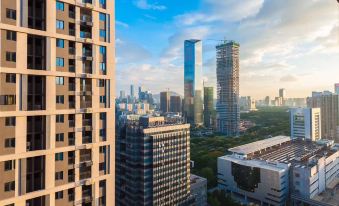 WESU Light Luxury Apartment (Shenzhen Nanshan Science Park Branch)
