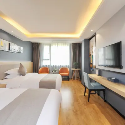 Lijiang Impression Hotel (Wenjiang University Town) Hotels near Wenjiang