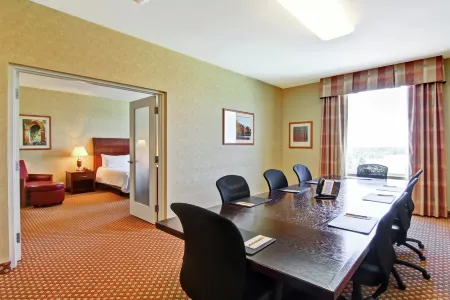 Hilton Garden Inn Ottawa Airport