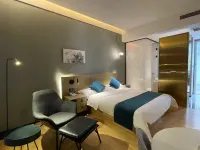 Baroque Hotel(Lanmei store) Hotels in Lankao