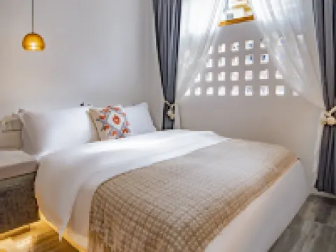 Dongjiang Lake Ergeng Daizhu Homestay Hotels in Zixing