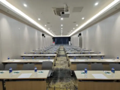 BoE Hotel (Fuzhou Yantaishan Park Shangteng Subway Station)