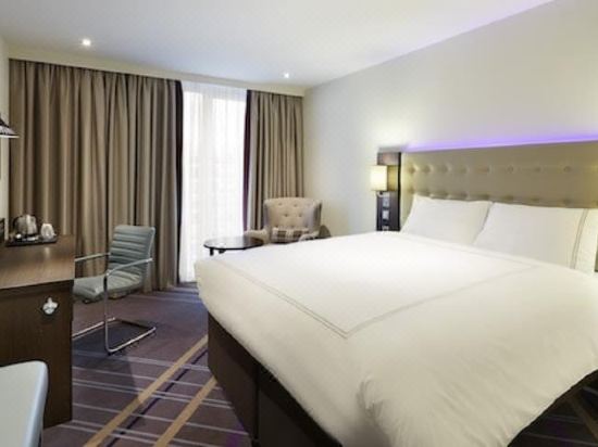 Premier Inn Muenchen City Schwabing Munich Updated 2022 Room Price Reviews Deals Trip Com