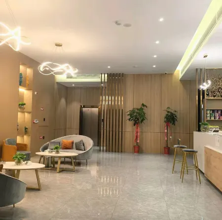 Guangshui Yunman Electric Sports Hotel Отели рядом с достопримечательностью «Yintaishan Park and Zoo (South Gate)»