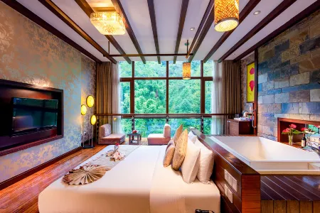 China Railway Huashuiwan Hot Spring Hotel Отели рядом с достопримечательностью «Xiling Snow Mountain»