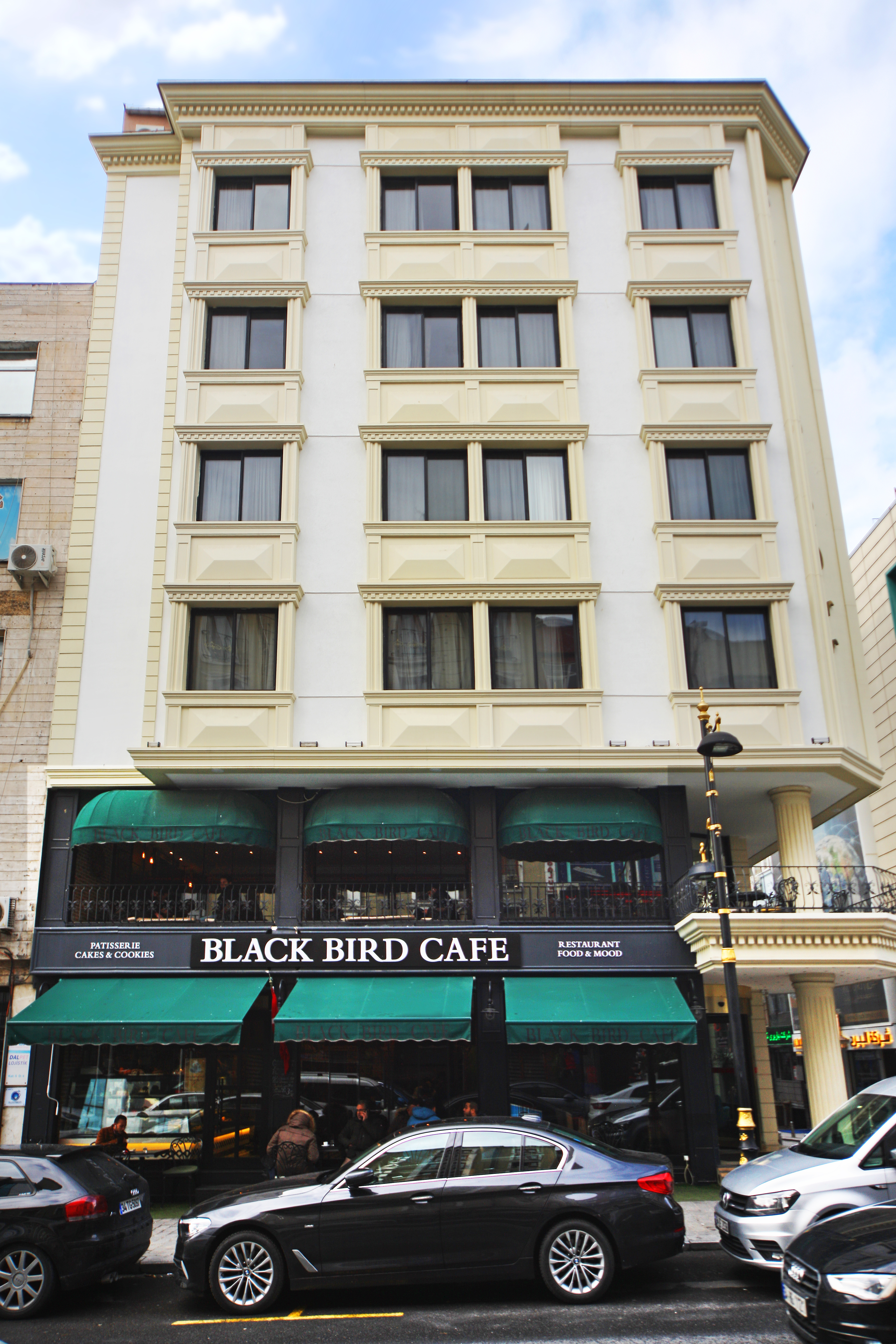 Black Bird Hotel