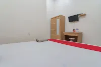 RedDoorz Near Universitas Siliwangi Tasikmalaya Các khách sạn ở Kahuripan