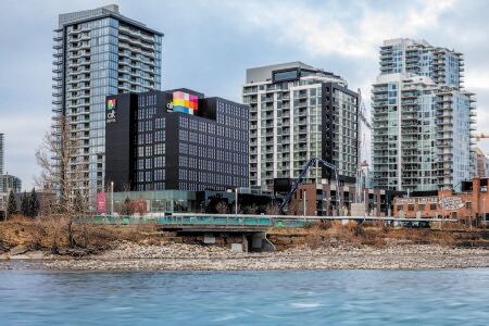 Alt Hotel Calgary East Village Отели рядом с достопримечательностью «TELUS Spark Science Centre»