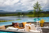 Gaoligong Hidden Springs Wellness Manor (Volcano Park) - Infinity Pools