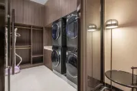 Lan Meijing Hotel (Xiangyang Wanda Plaza Wuzhong)