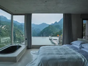 Wudangshan Fudi Ju 33 High Mountain Boutique Stay