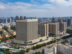 지닝 젠셰로 링슈 시티 플라자 아투어 호텔