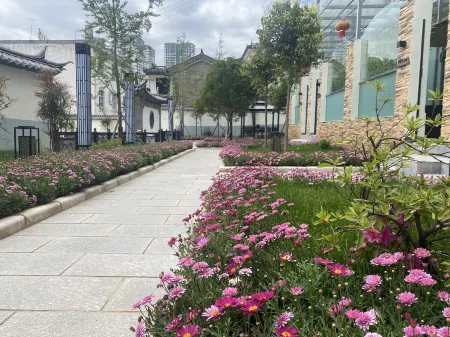 Binshan bieyuan Hotel Отели в г. Ланьпин