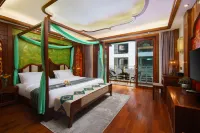 Jiuyun Tianqidaixiang Garden Hotel (Xishuangbanna Jinghong Gaozhuang Star Night Market)