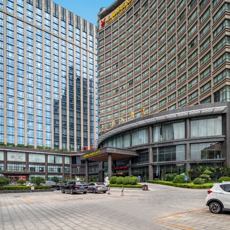 Sanding Huayue Hotel