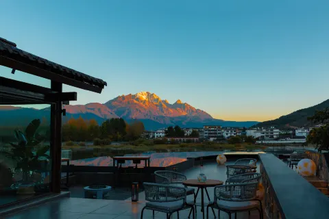 Xianyunxi yuexueshan Garden Resort courtyard