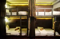 Aha Lanta Cozy Hostel