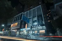 manzhou Hotel