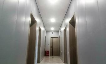 Zhaosu Riyuexing Hotel